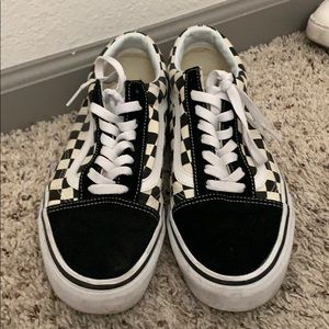 Vans checkered old skool
